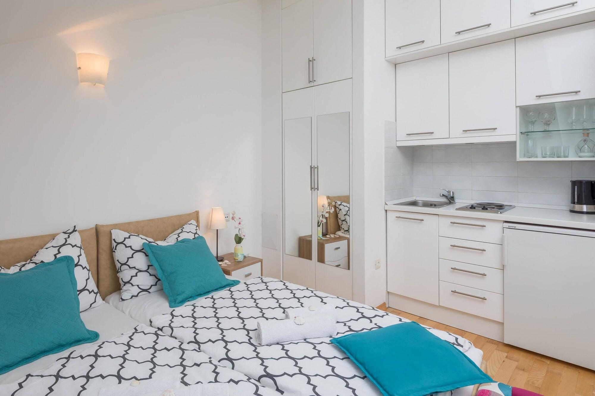 Split Center Suites Экстерьер фото