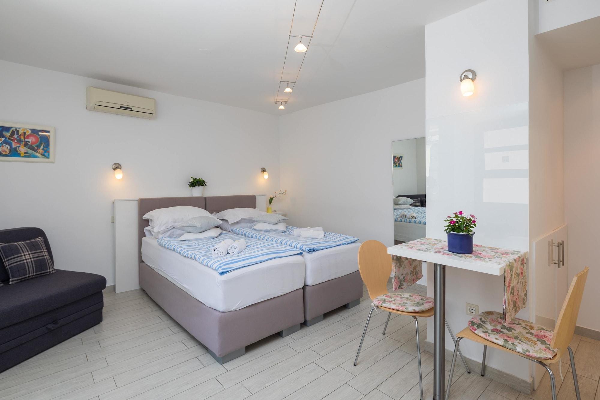 Split Center Suites Экстерьер фото