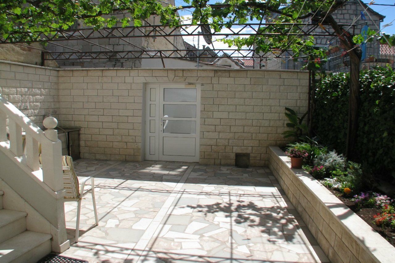 Split Center Suites Экстерьер фото