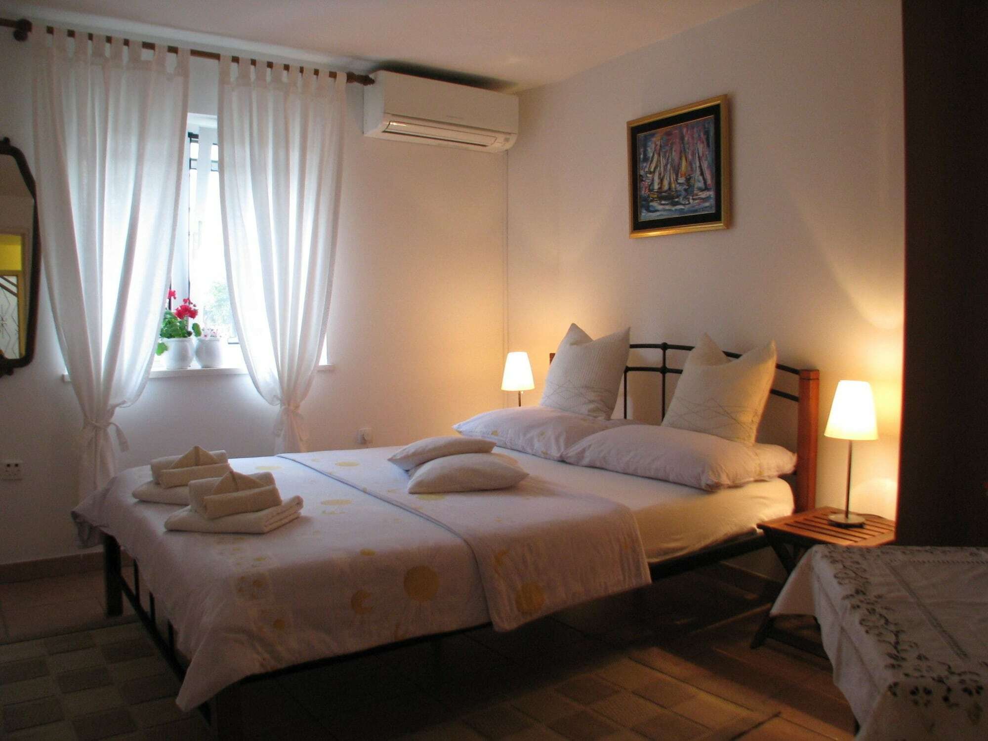 Split Center Suites Экстерьер фото