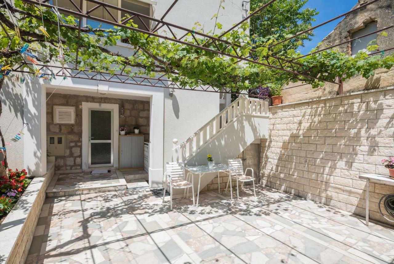 Split Center Suites Экстерьер фото
