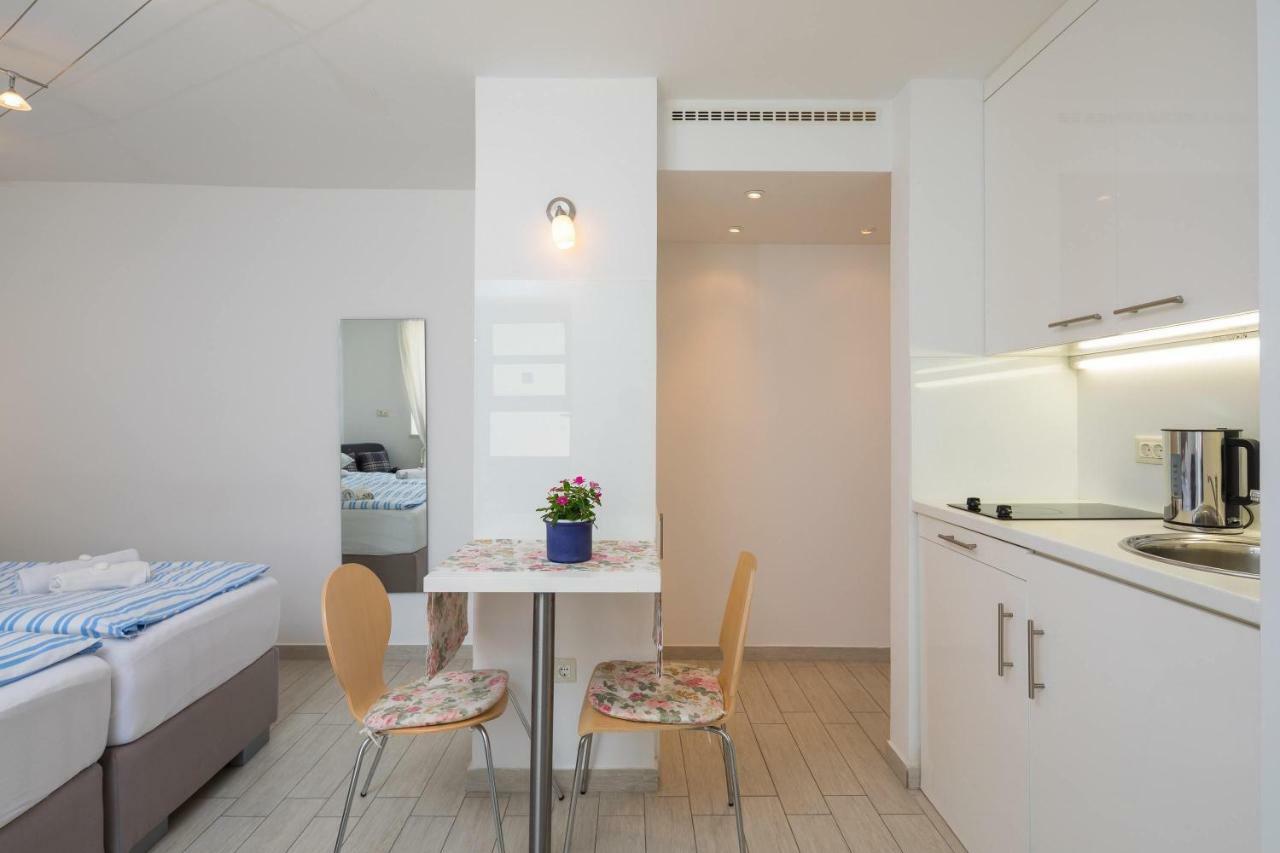 Split Center Suites Экстерьер фото