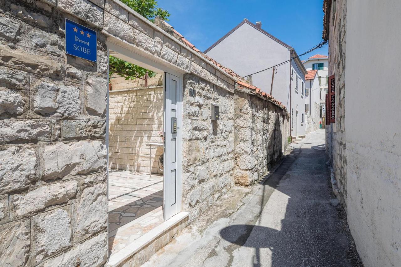 Split Center Suites Экстерьер фото